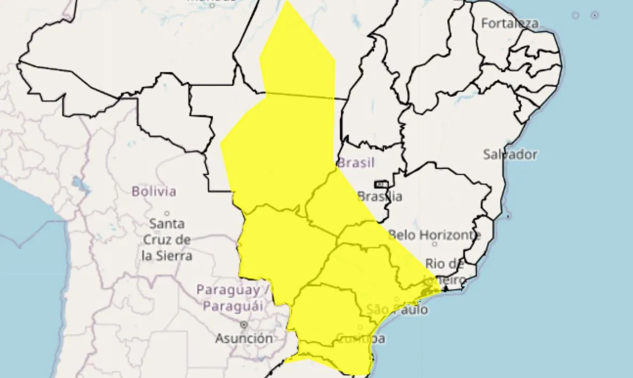 O mapa mostra as áreas em alerta para chuva intensa e ventos